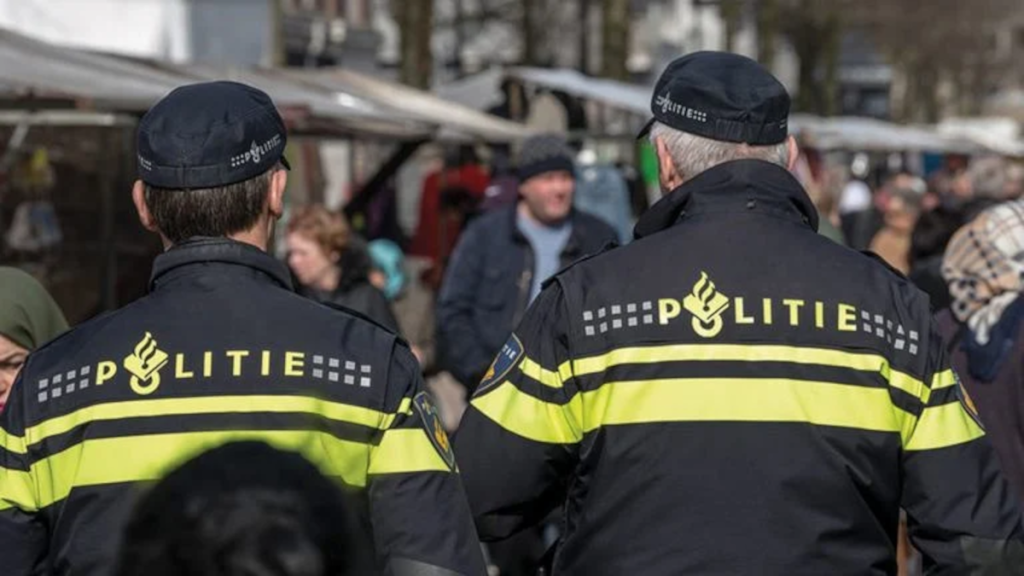 Explosie vernielt ruiten van woning in Deventer