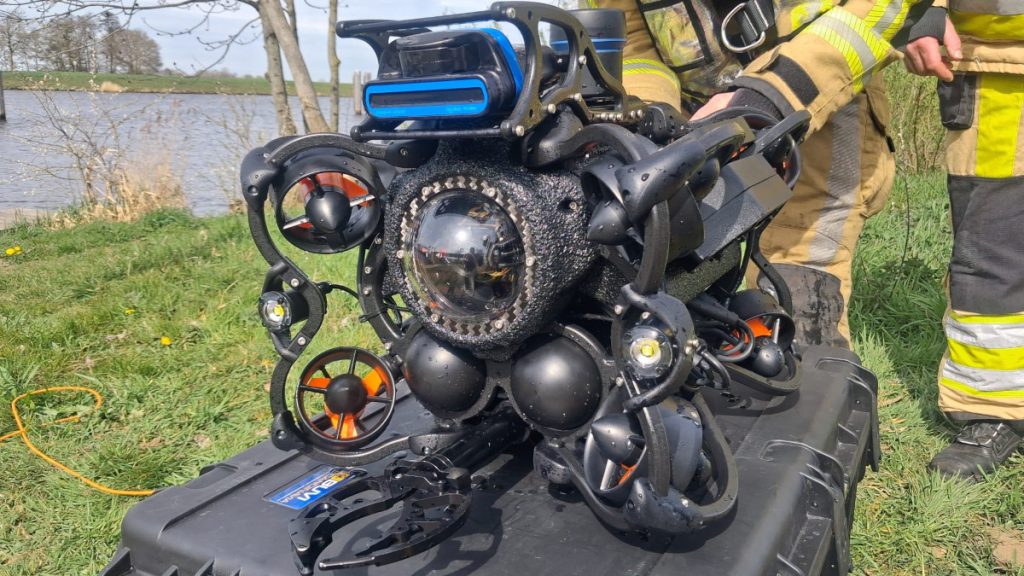 Nieuwe onderwaterdrone voor Brandweer IJsselland